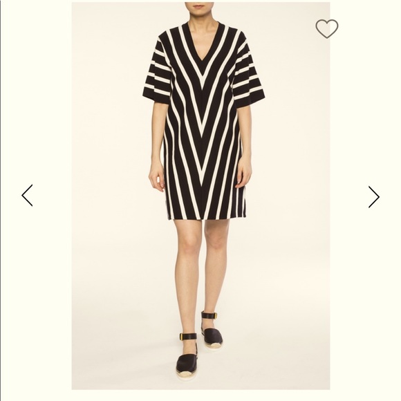 Chloe Dresses & Skirts - Chloe black and white chevron stripe dress